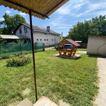 Inner House بيت للعطل Kőröshegy